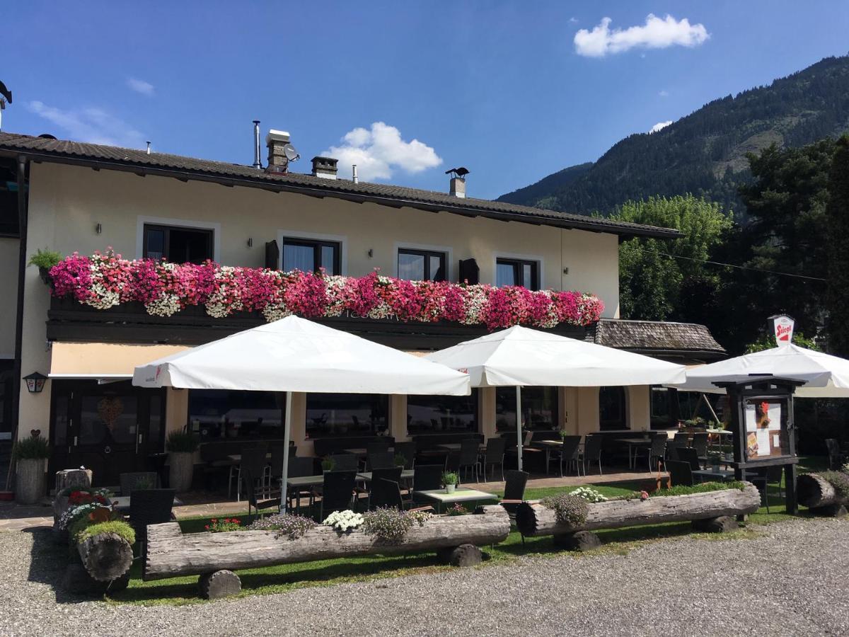 Restaurant Gaestehaus Wiesenheim Uderns Bagian luar foto